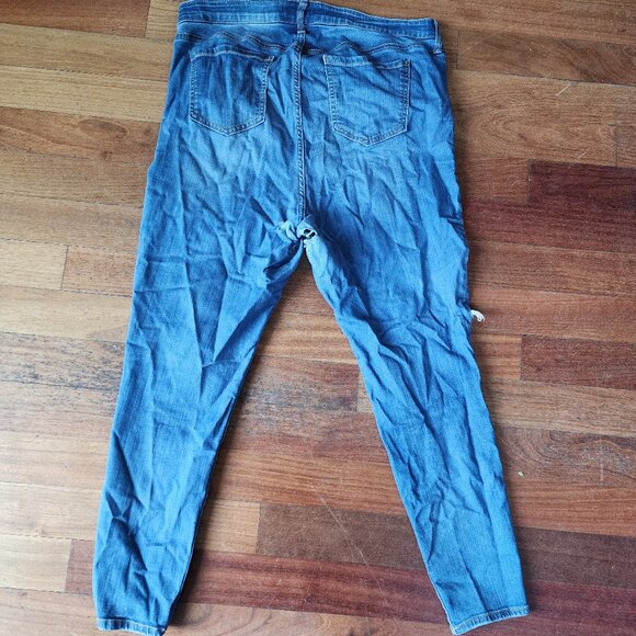 Torrid Sky High Skinny Ripped Jeans Size 18 - Picture 12 of 16